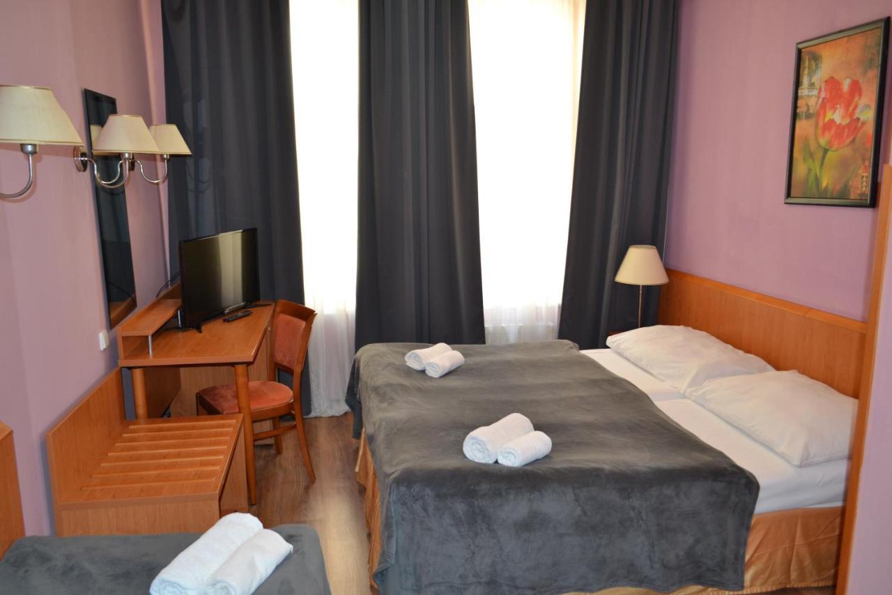 Aladin Praha Hotel Exterior photo