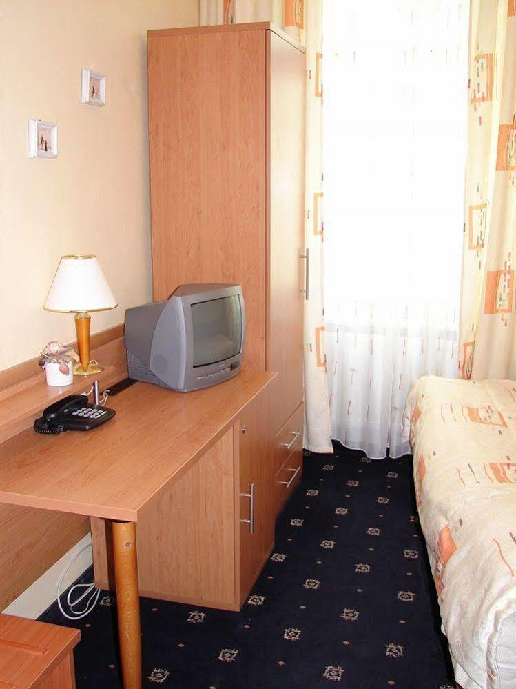 Aladin Praha Hotel Exterior photo